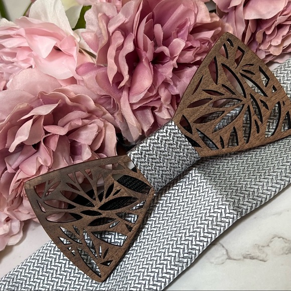 Handmade Wood Butterfly Bow Tie Cufflinks Blue Pocket Square & Boutonnière Set - Picture 6 of 16